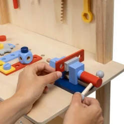 Banco de trabajo de madera con 45 accesorios