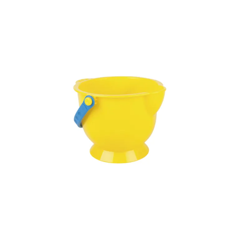 Cubo amarillo playa