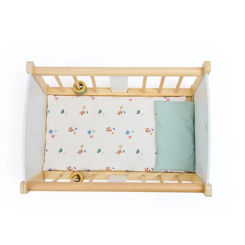 Cuna mecedora de madera