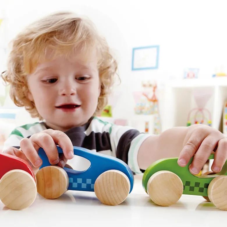 Mini coche de madera