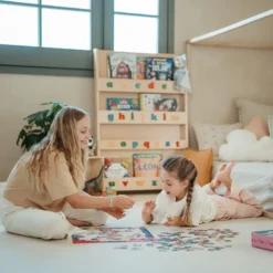 Puzle de 208 piezas: Niña y unicornio brillante